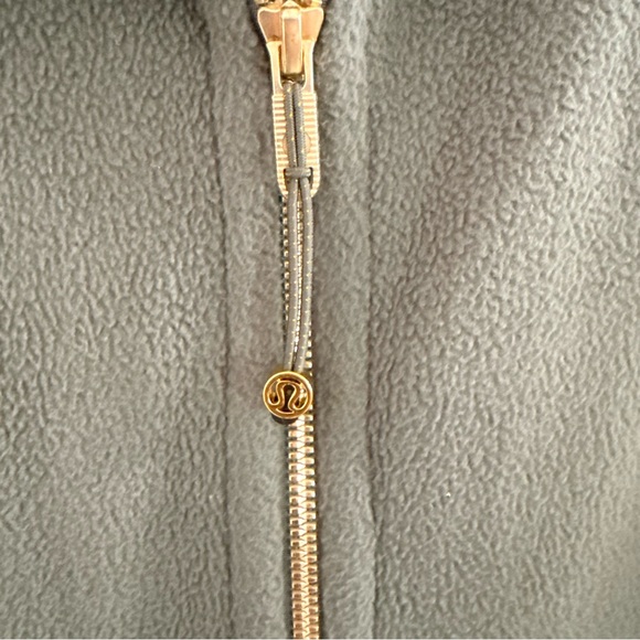 LuluLemon Olive Green Zip-Up Fleece Jacket Size M/L EUC - Picture 2 of 7